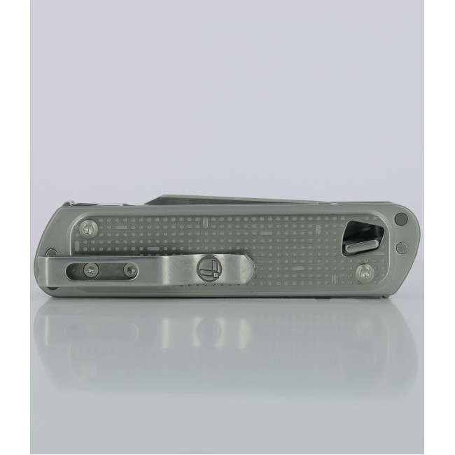Couteau 12 outils Free T4 - Leatherman