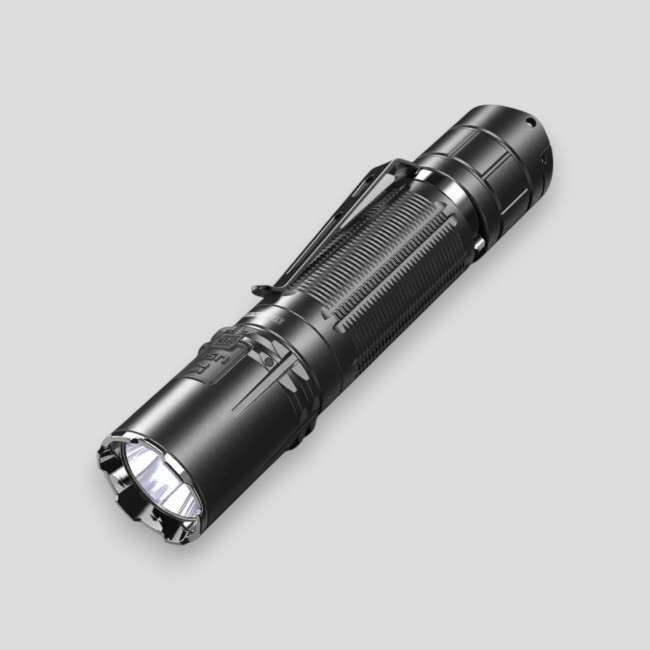 Lampe tactique rechargeable XT2CR Pro (2 100 lumens) - Noir - Klarus
