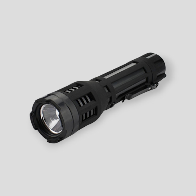 Torcia elettrica ricaricabile Flashtac PIFC3 - Piranha