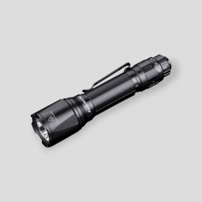 Linterna TK11 TAC con interruptor táctico patentado - 1600 lúmenes - Fenix