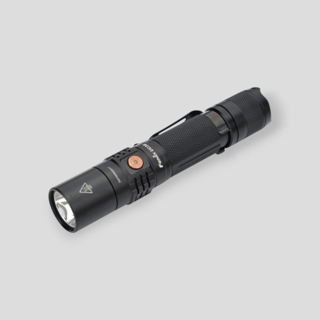Latarka Fenix ładowalna UC35 - 1000 lumenów
