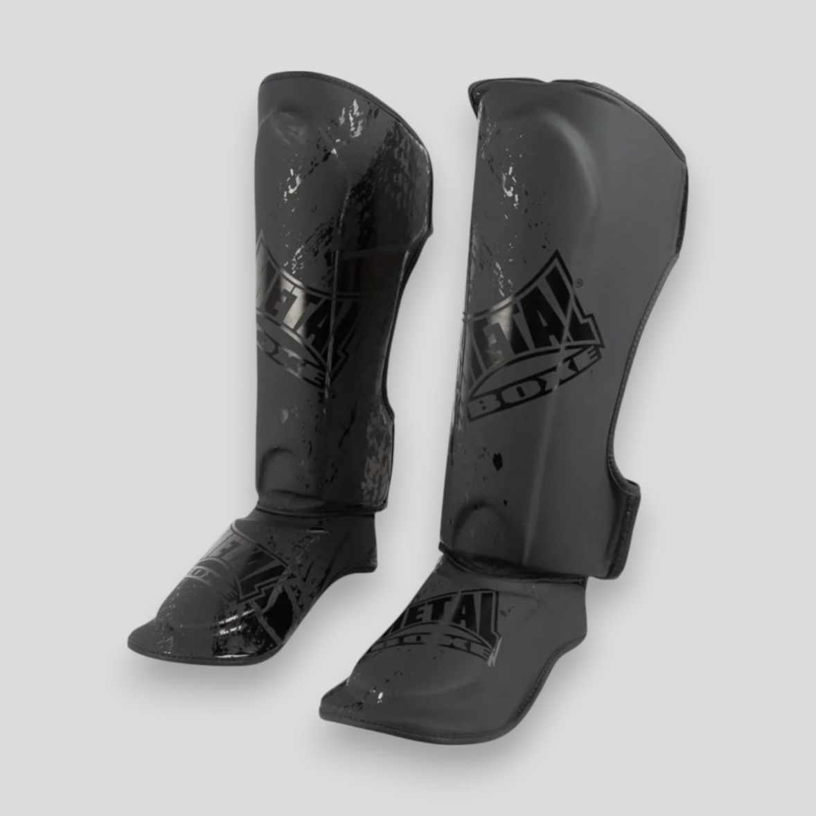 PROTEGE TIBIA + PIED BLADE - METAL BOXE