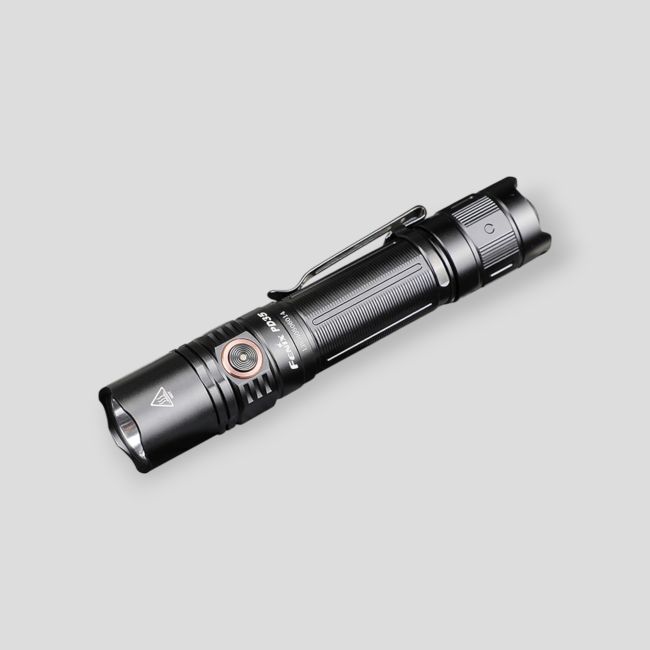 Linterna táctica PD35 V3 - Fenix