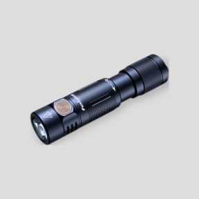 Zaklamp sleutelhanger 400 lumen oplaadbaar E05R Zwart - Fenix - Zeer goede staat - Gebruikt