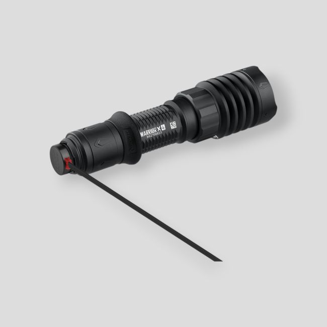 Taktische Lampe 2600 Lumen mit Stroboskop Warrior X4 - Schwarz - Olight