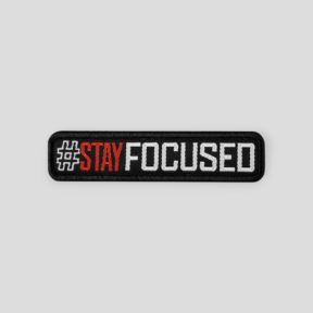 Patch brodé Signature Stay Focused - Blanc/Rouge - A10 Equipment