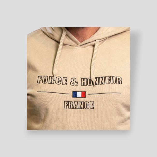 Sweatshirt bordada Force & Honneur France - Light Sand - Summit Outdoor Lifestyle