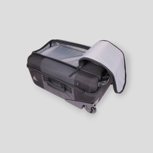 Walizka CABINS Full black - Dimatex