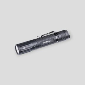 Wiederaufladbare taktische Lampe E52D (3.700 Lumen) - Nextorch