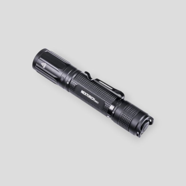 Lampe tactique rechargeable E52D (3 700 lumens) - Nextorch