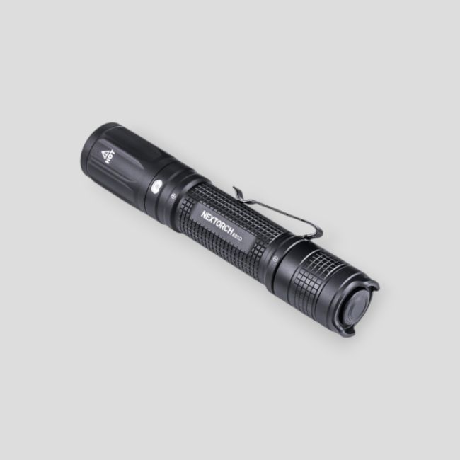 Lampe tactique rechargeable E51D (2 100 lumens) - Nextorch