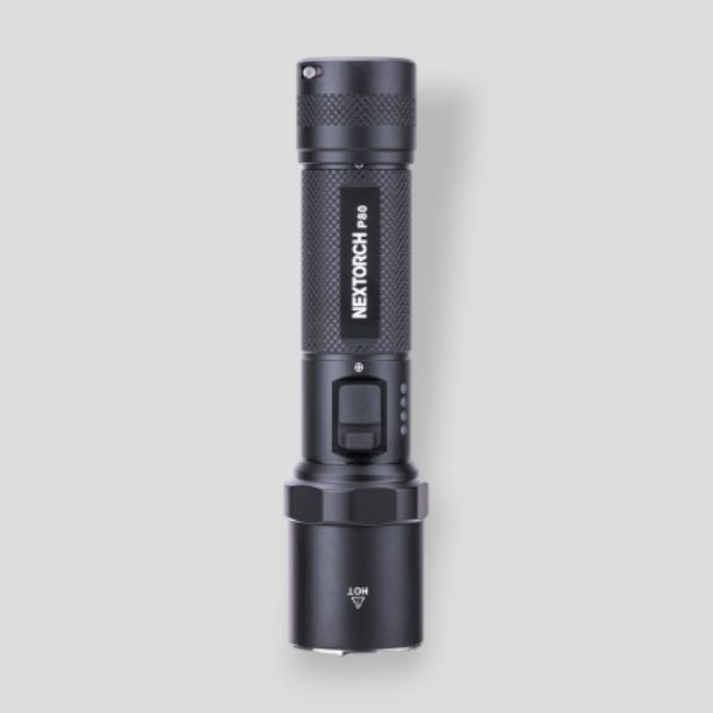 Taktische wiederaufladbare Taschenlampe P80B (2 100 Lumen) - Nextorch