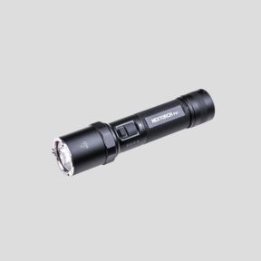Oplaadbare tactische zaklamp P81B (3 700 lumen) - Nextorch