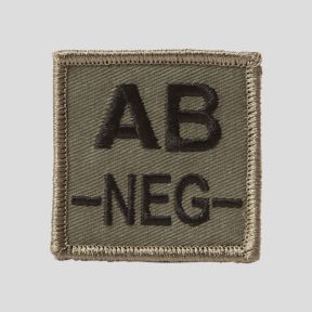Vierkante patch 3D stof bloedgroep AB- met klittenband - Olijfgroen
