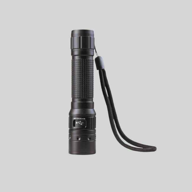 Linterna Operator MT1 R (150 lúmenes) - Negro - Mil-Tec