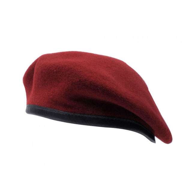 Beret czerwony - Le centurion