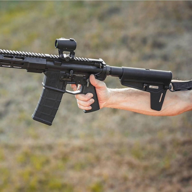 BLS Mil-Spec Zwarte Kolf - Magpul