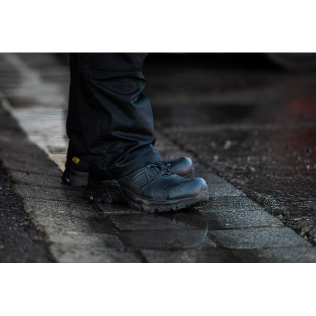 Chaussures de sécurité BLACK EAGLE Safety 50 mid S3 - Haix
