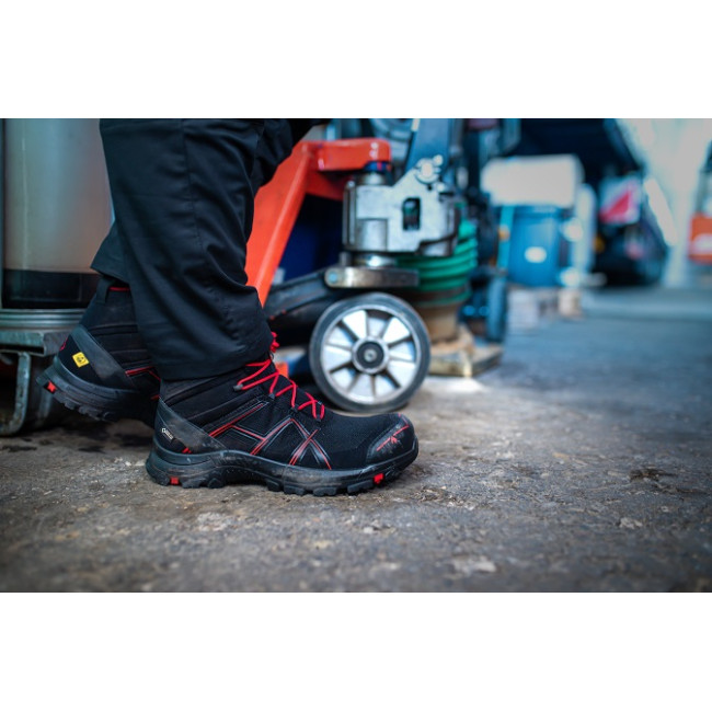Sicherheitsschuhe BLACK EAGLE Safety 40.1 mid/schwarz-rot - Haix