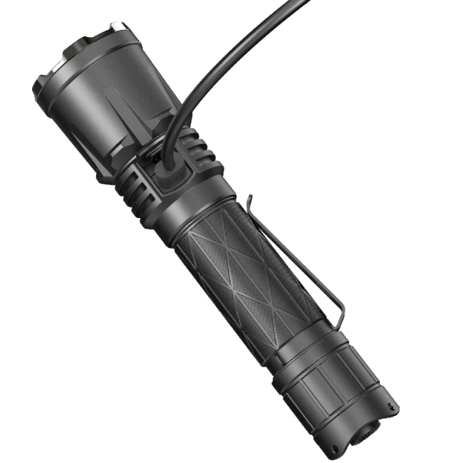 Wiederaufladbare taktische Taschenlampe XT21X PRO 4400 Lumen - Klarus