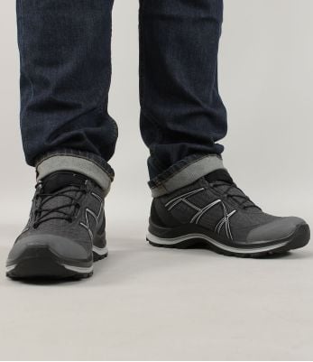 Chaussures Black Eagle Adventure 2.2 GTX low Noir et bleu - Haix