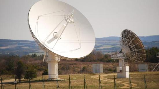How does the DGSE operate?