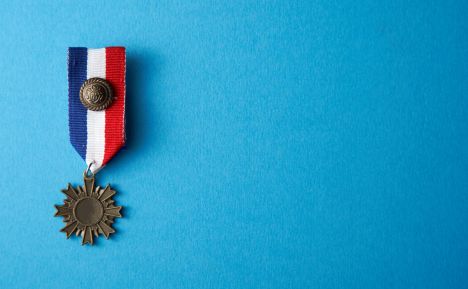 Medallas Militar Y Guardia Civil - Area Policial