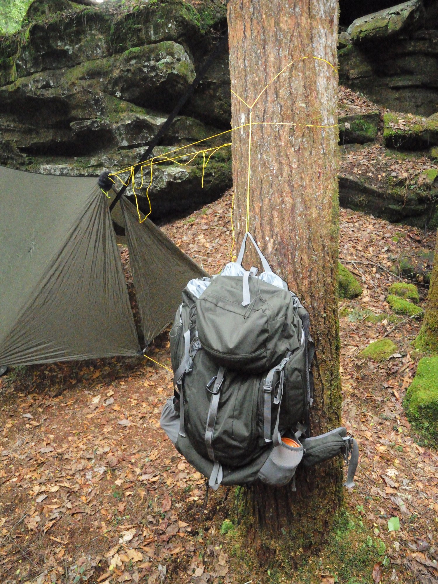 couvert bivouac militaire rando camping couteau trekking